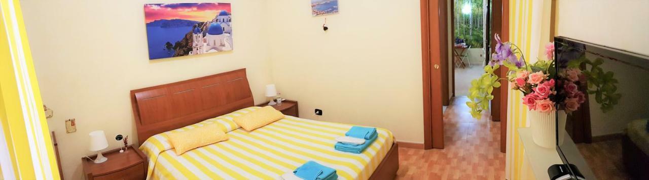 B&B Teresella Napels Buitenkant foto